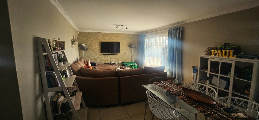 To Let 3 Bedroom Property for Rent in Cashan North West